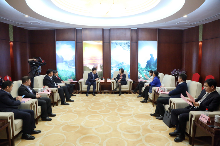 1544013982560894.jpg IMG_4463.JPG