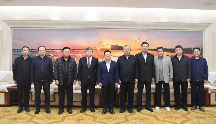 1706462866814704.jpg 叶建春省长会见
金融委员会调研团.jpg